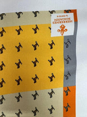 Neckertie Orange offwhite gul og grå med hunde og hvid kant