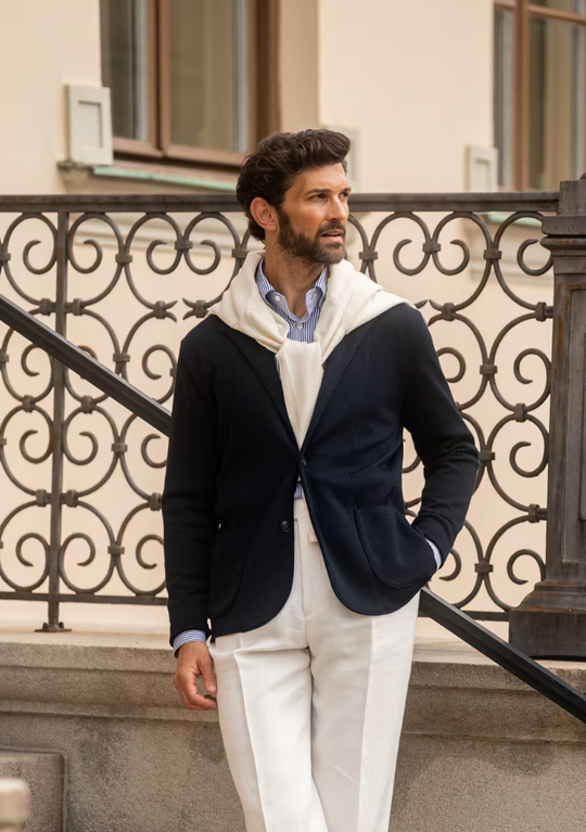 Navy italiensk strikblazer med påsyede lommer