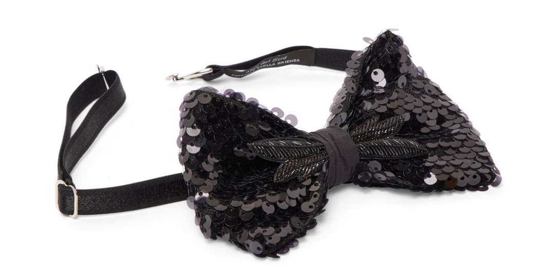 Sort paillet butterfly med glitrende blade