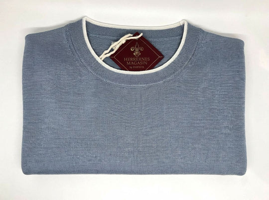 Blue fine-knit t-shirt with white trim - by David K