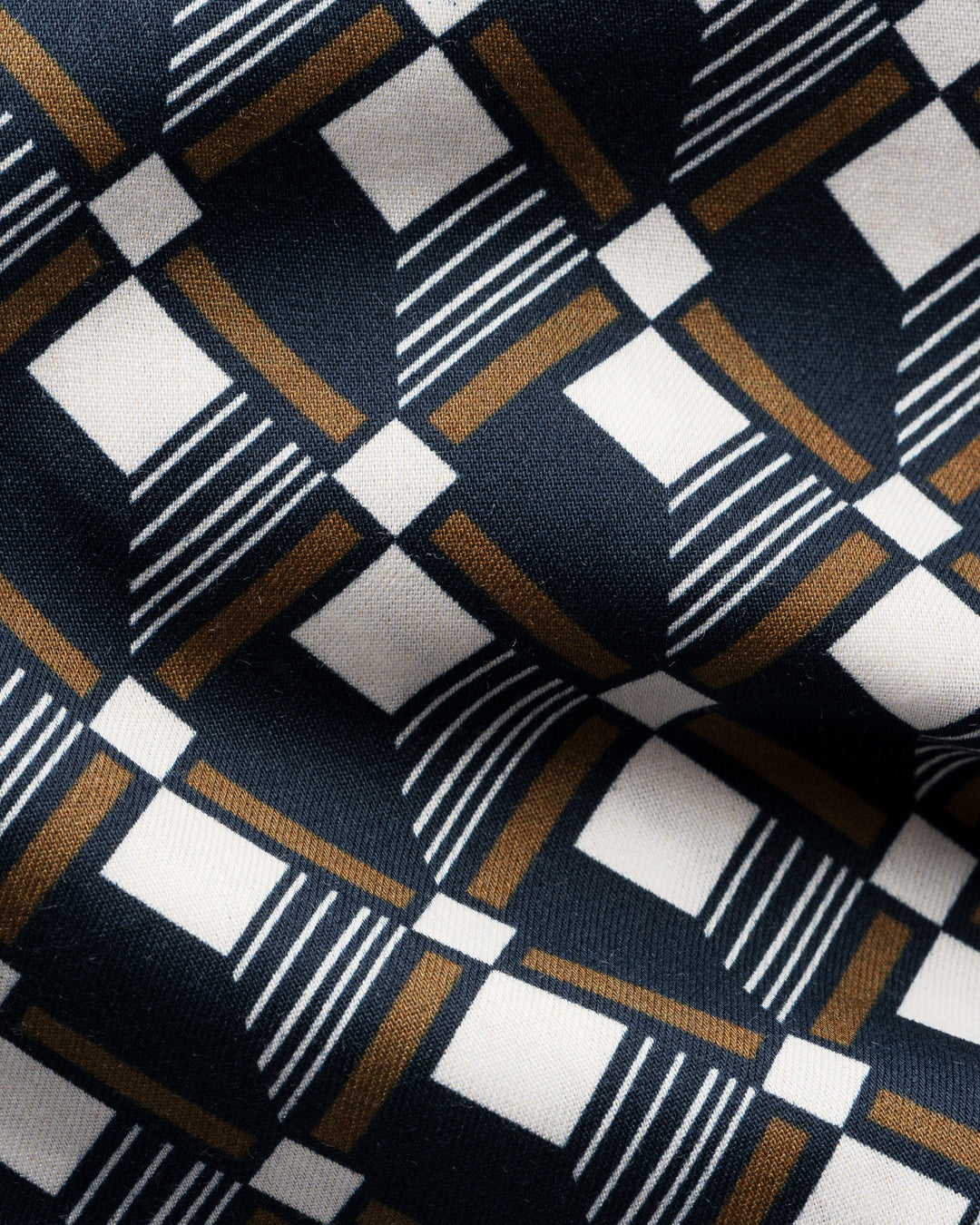 Eton shirt with Geometric 3D pattern and Cutaway collar